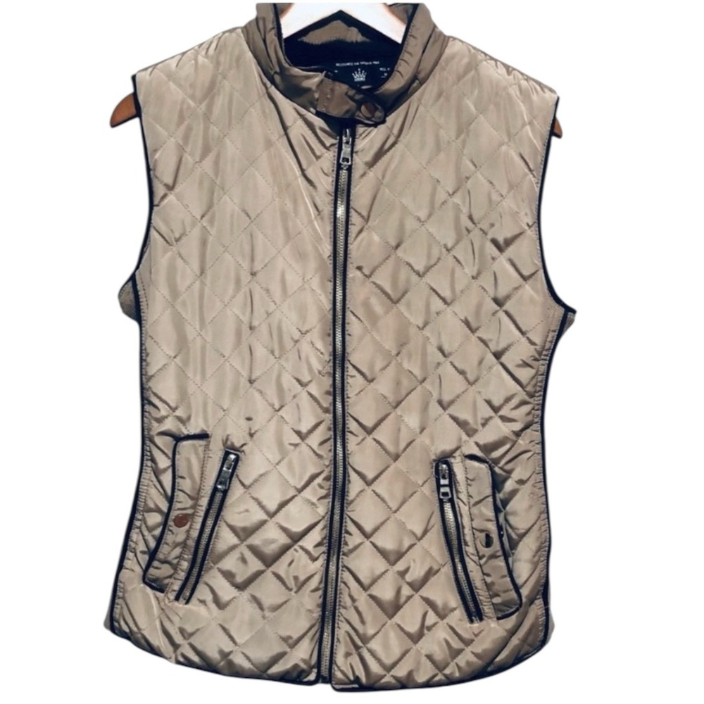 Michelle Ferrar Women's Gold‎ and Brown Quilted Winter Vest Size L Preowned